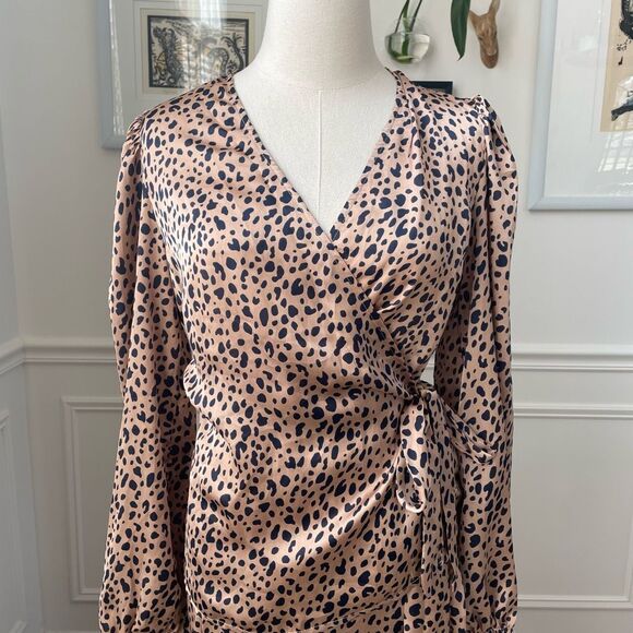 NWT Dress Forum Work To Weekend Leopard Satin Wrap Skirt Blouse M - Picture 4 of 11